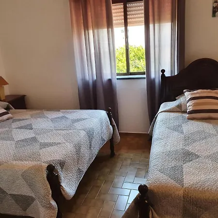 Guest house Hospedaria Firmino Bernardino Odeceixe