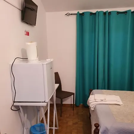 Hospedaria Firmino Bernardino *