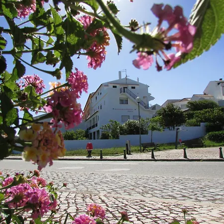 Hospedaria Firmino Bernardino Guest house Odeceixe