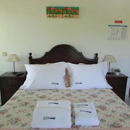 Guest house Hospedaria Firmino Bernardino Odeceixe